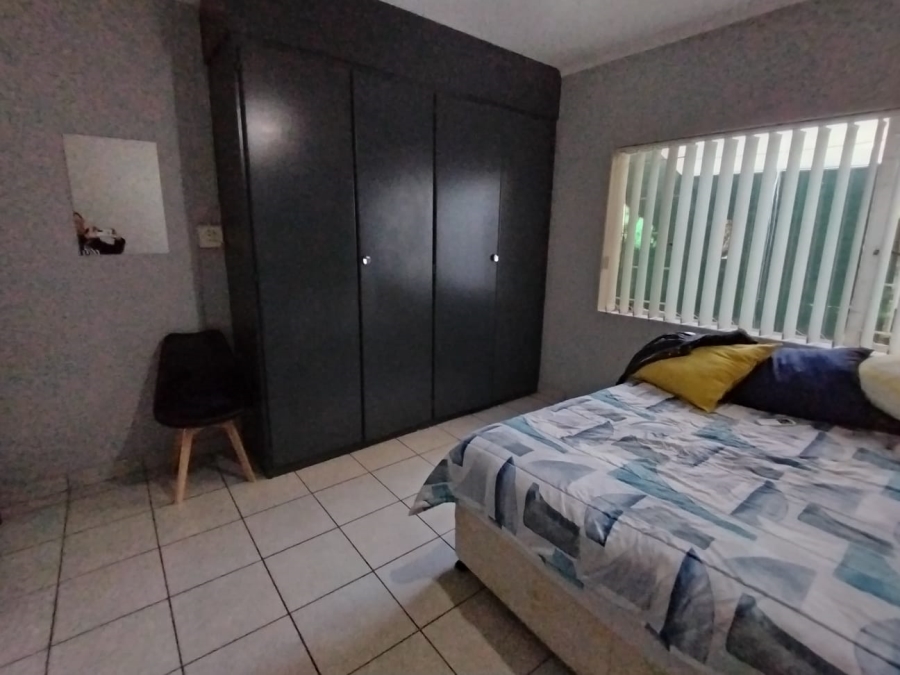 2 Bedroom Property for Sale in Safari Gardens North West